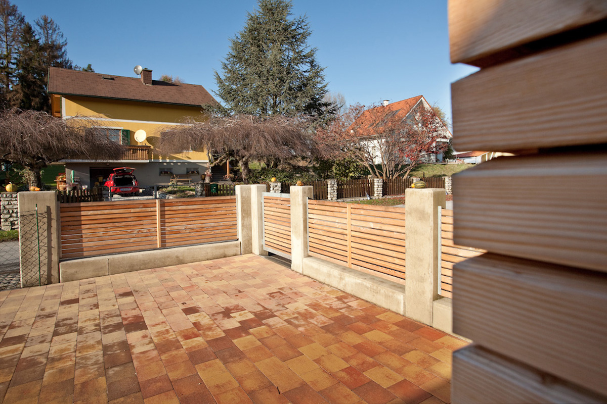 Sichtschutzzaun aus Holz Pichler Holzbau